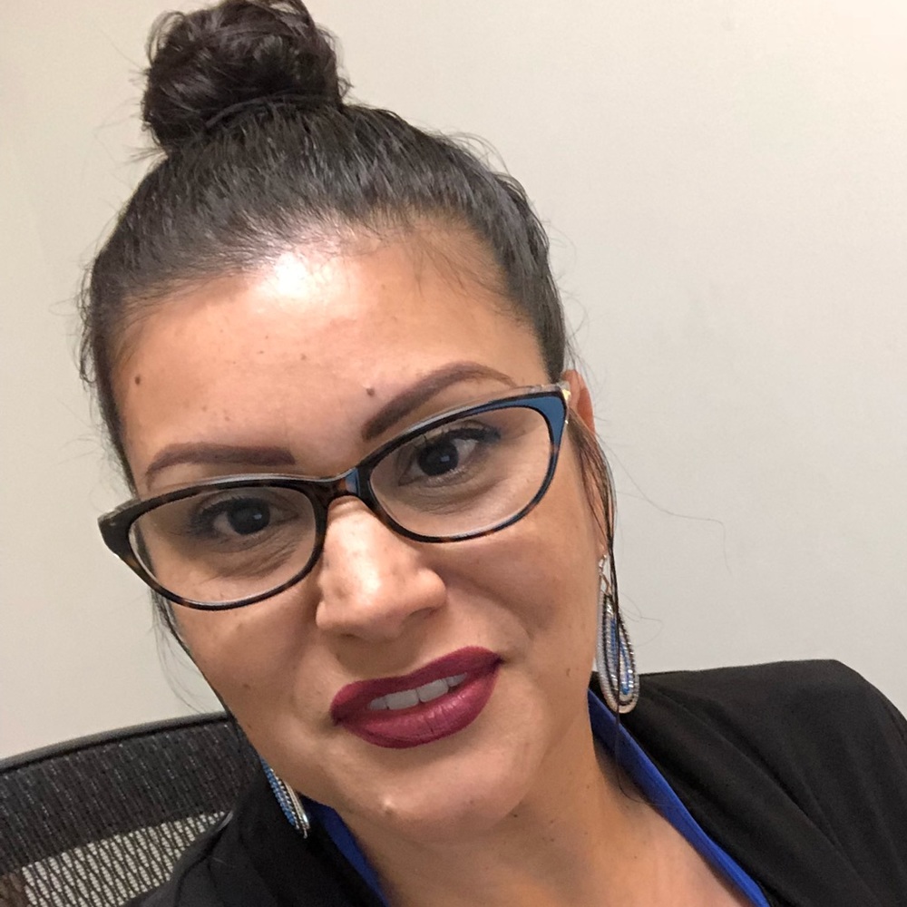 Meet your Posher, Crystal